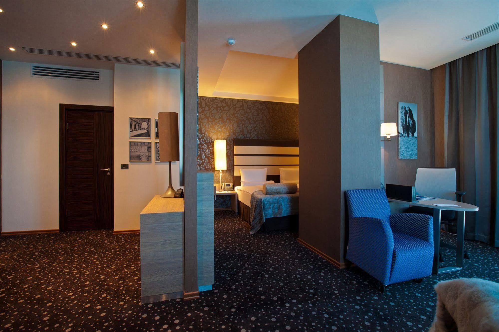 Chirag Plaza Hotel Baku Extérieur photo